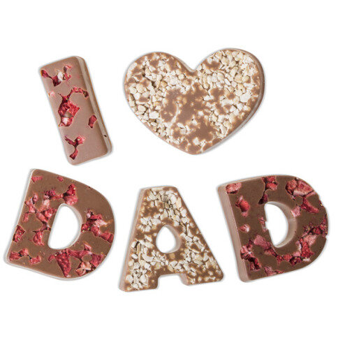 Buchstaben aus Milchschokolade für Vater
