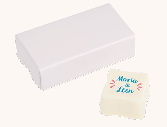 Einzigartige Merkmale von 2 Hochzeitspralinen mit Personalisierung