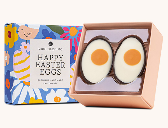 Einzigartige Merkmale von 2 H&auml;lften von Ostereiern aus belgischer Schokolade