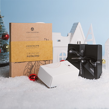 Schokoladenbonbons aus einem Jutebeutel