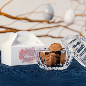 Pralinen aus belgischer Schokolade zu Ostern als Geschenk