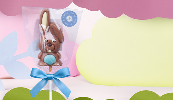 Osterhase aus Schokolade &ndash; blau, in dekorativer Folie