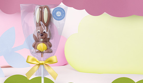 Osterhase aus Schokolade &ndash; gelb, in dekorativer Folie