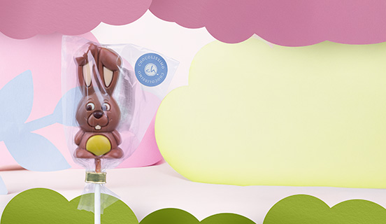 Osterhase aus Schokolade &ndash; gelb, in dekorativer Folie