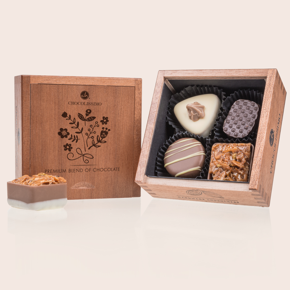 Pralinen für Frauen Mini - Elegance Mini Blumen Geschenk im Holzkästchen | Chocolissimo
