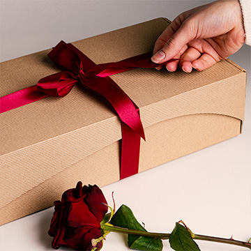 Schoko-Mystery-Box mit Rose