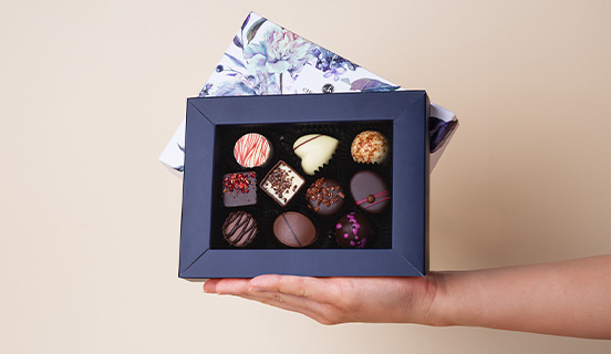 Handverpackte Schokoladenpralinen