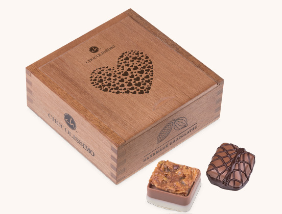 Besonderheiten eines Pralinen-Sets in einer Holzbox zum Valentinstag
