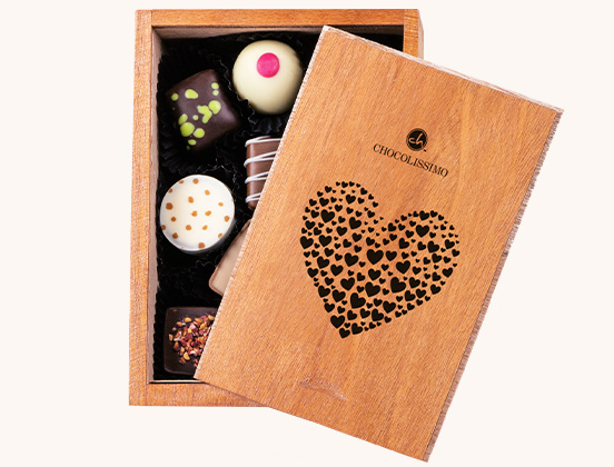 Besonderheiten eines Pralinen-Sets in einer Holzbox zum Valentinstag
